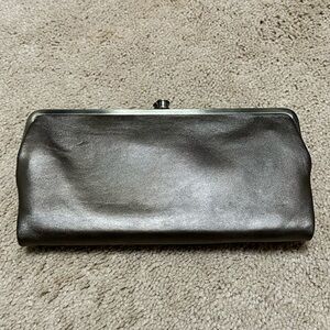 HOBO Elegant Bronze Leather Lauren Wallet/Clutch - Excellent Preowned Condition